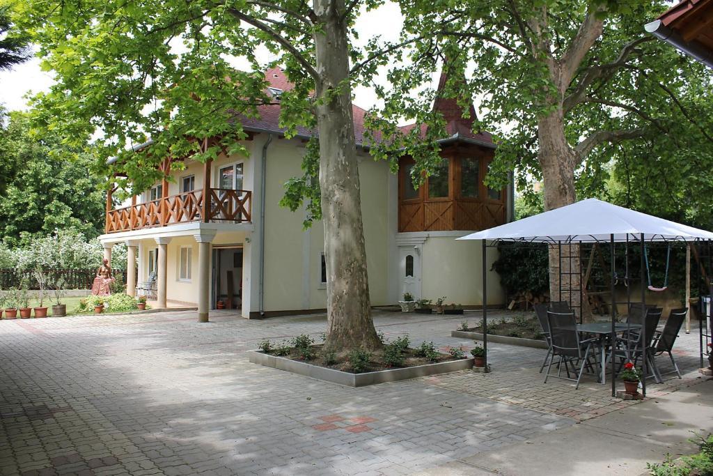 Szanto Villa Hévíz Exteriör bild